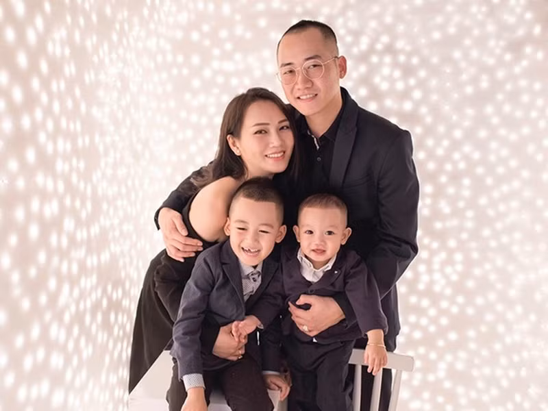 Chân dài sinh năm 1991 tỏ ra rất kín tiếng về cuộc sống hôn nhân. Ảnh: FB Ngọc Thạch.