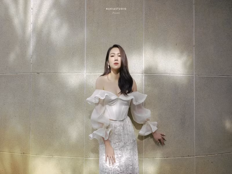 Gà cưng một thời của Khắc Tiệp được khen đẹp mặn mà hơn thời con gái. Ảnh: FB Ngọc Thạch.