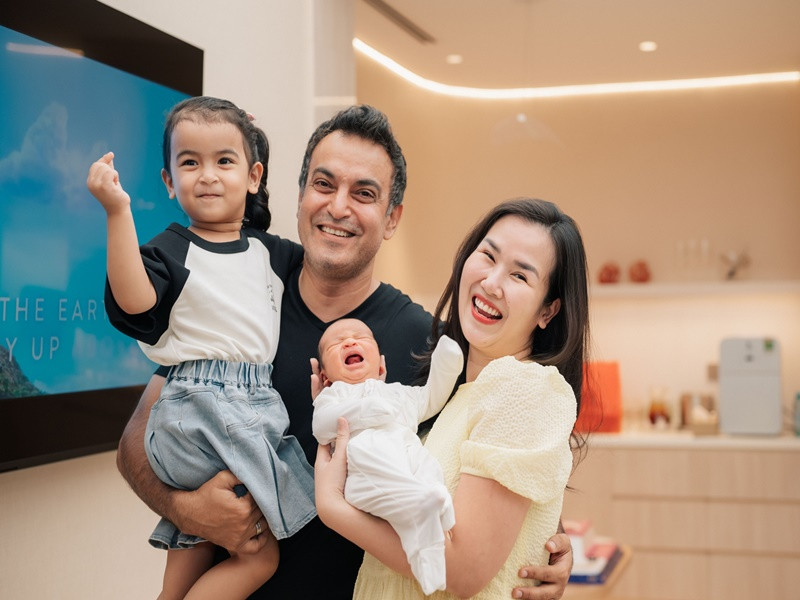 Ít ngày trước, vợ chồng Võ Hạ Trâm đón con trai thứ hai gia nhập tổ ấm.