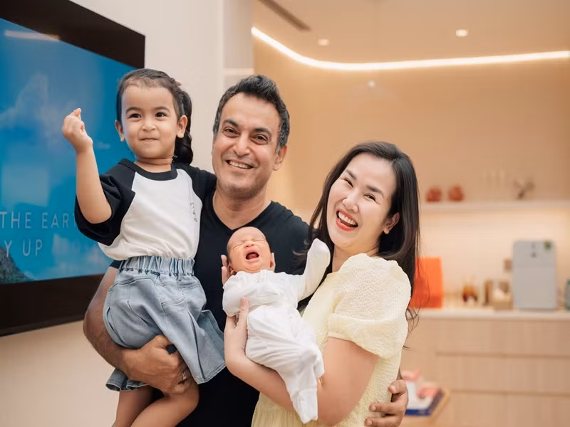 Ít ngày trước, vợ chồng Võ Hạ Trâm đón con trai thứ hai gia nhập tổ ấm.