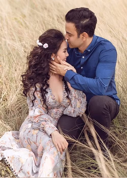 Theo Vietnamnet, chồng Võ Hạ Trâm là chủ tịch một công ty chuyên về đá hoa cương nổi tiếng.