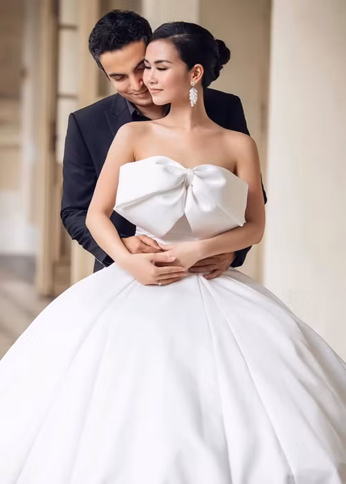 Võ Hạ Trâm chia sẻ, chồng cô tự gây dựng sự nghiệp, từng phải bắt đầu lại sau khi mất tất cả.