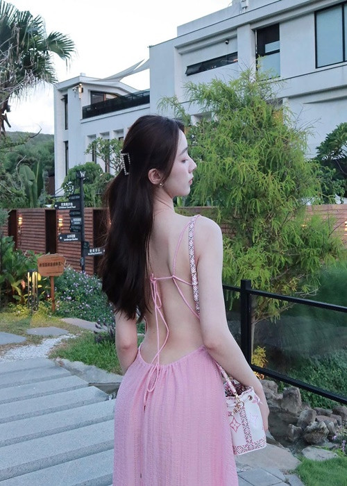 Trương Viện có lượng fan ổn định từ khi theo đuổi công việc người mẫu.