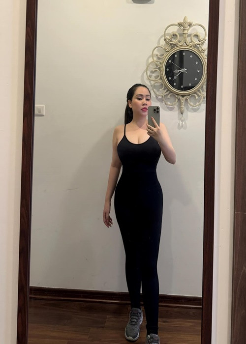 Cô đáp trả: "9 tháng ly hôn rồi giờ em có người mới vẫn bị kêu là nhanh ạ. Muốn em đợi 3 năm ạ". Ảnh: FB Trương Phương.