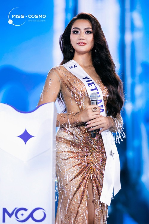 Trong chung kết Miss Cosmo 2024, đại diện Việt Nam đã trải qua các phần thi trình diễn trang phục áo tắm, trang phục dạ hội và ứng xử. Ảnh: Miss Cosmo.