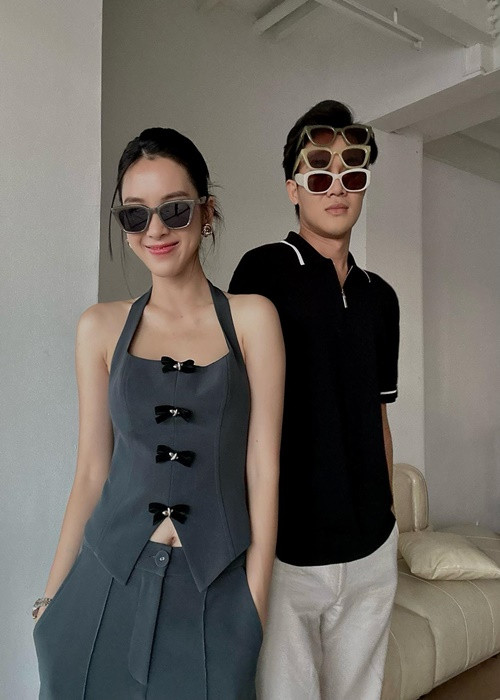 Tiến Phát chia sẻ trên Znews, anh luôn vui vẻ khi ở bên Quỳnh Lương. Cô có đủ mọi tính cách, như vui vẻ, trẻ con, thấu hiểu, nhây, đôi lúc lười biếng, lúc lại rất chăm chỉ, lúc nghe lời, lúc nhõng nhẽo. Ảnh: FB Quỳnh Lương.