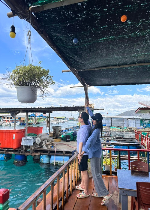 Phan Mạnh Quỳnh chia sẻ trên Tổ Quốc, anh hy vọng cuộc hôn nhân của mình sẽ hoàn hảo. Ảnh: FB Huỳnh Khánh Vy.