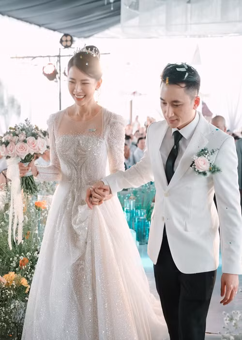 Vợ Phan Mạnh Quỳnh tên Huỳnh Khánh Vy. Đến nay, cả hai gắn bó được gần 9 năm. Ảnh: FB Huỳnh Khánh Vy.