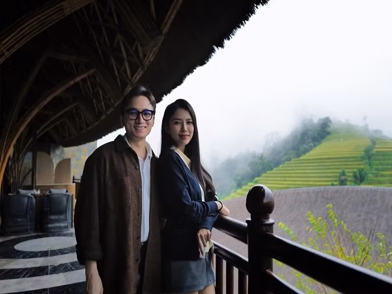 Tác giả Vợ người ta san sẻ công việc nhà, chăm con với vợ. Ảnh: FB Huỳnh Khánh Vy.