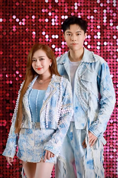 Sau đám cưới, Phương Lan và Phan Đạt thường xuyên sánh đôi tham gia sự kiện. Ảnh: FB Phương Lan.