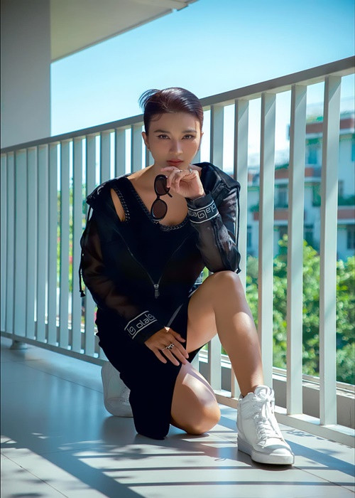 Kim Tuyến vừa hoạt động nghệ thuật vừa kinh doanh. Ảnh: FB Kim Tuyến.