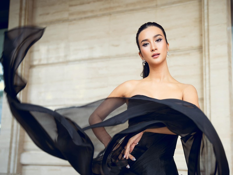 Vợ màn ảnh mới nhất của Lý Hùng làm mẹ đơn thân 16 năm qua. Ảnh: FB Kim Tuyến.