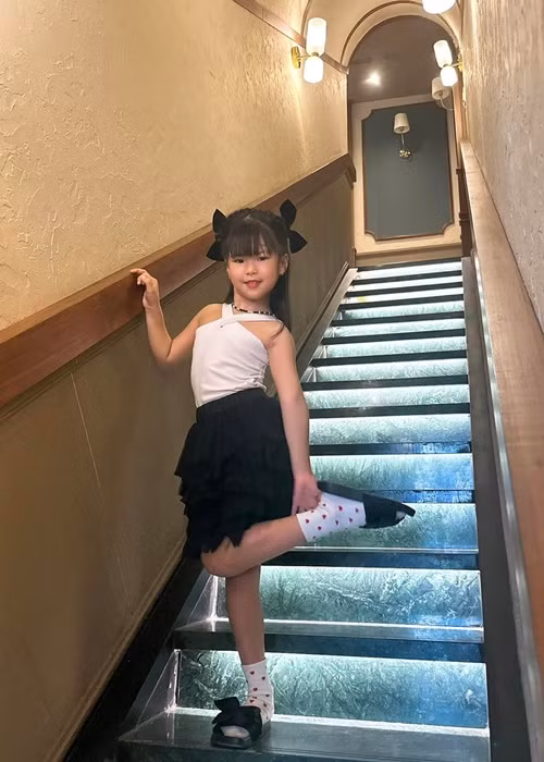 Năm 2023, khi 4 tuổi, bé Bông đã cao 1m13.