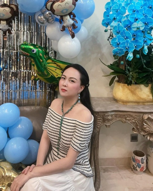 Nữ doanh nhân dành nhiều thời gian cho việc tập luyện, cải thiện hình thể. Ảnh: Instagram Phượng Chanel.