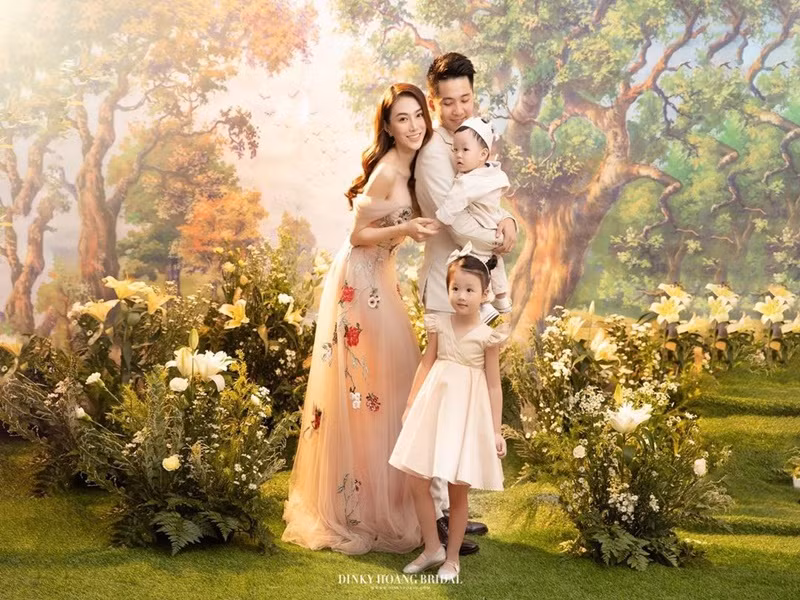 Học trò của Hồ Ngọc Hà có tổ ấm viên mãn sau khi giải nghệ.