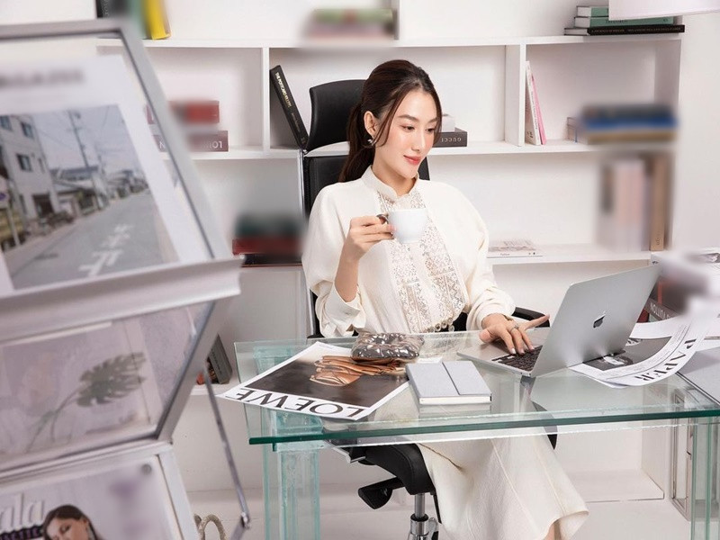 Lê Hà hiện tại có cuộc sống sang chảnh.