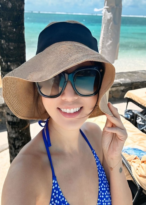 Trên trang cá nhân Instagram, Lâm Tâm Như vừa chia sẻ loạt ảnh gợi cảm khi đi biển. Nhiều người khen ngợi nữ diễn viên lão hóa ngược. Ảnh: Instagram Lâm Tâm Như.