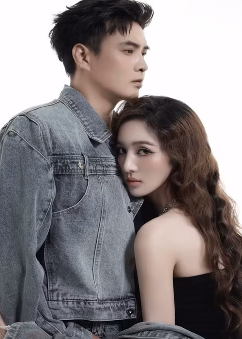 Tuệ Như đang làm quản lý cho Hồ Quang Hiếu. Ảnh: FB Hồ Quang Hiếu.