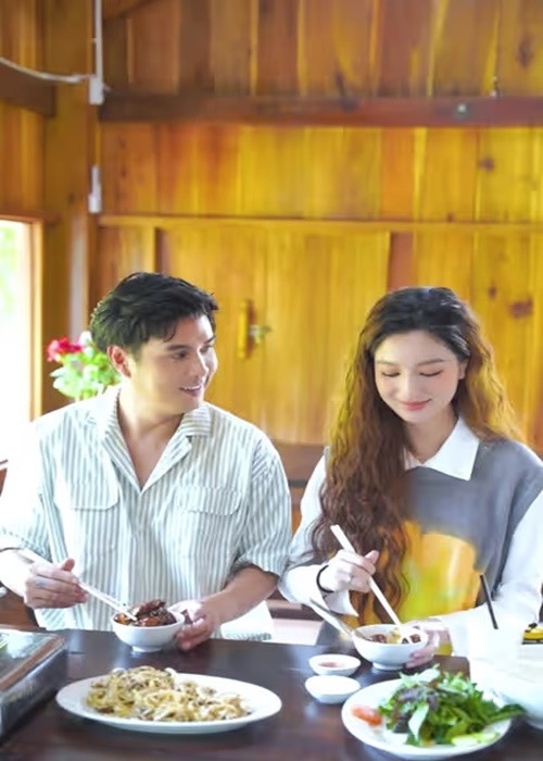 Tuệ Như và Hồ Quang Hiếu kết hôn năm 2023. Cặp đôi chia sẻ trên Người Lao Động, cả hai đều mong có con. Ảnh: TikTok Tuệ Như.