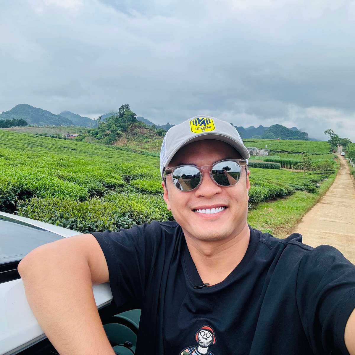 Bản thân Hồng Đăng từng ám chỉ dừng hoạt động showbiz sau lùm xùm. Ảnh: FB Hồng Đăng.