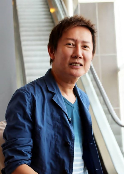 Ước mơ của “ông trùm hoa hậu” là xây nhà cho bố mẹ nhưng khi ông thực hiện được thì bố mẹ đã mất. Ảnh: FB Nawat Itsaragrisil.