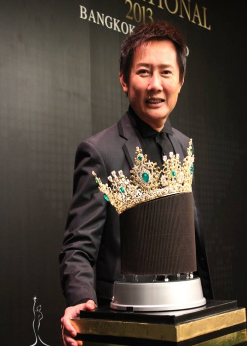 Nhờ danh tiếng của Miss Grand International, ông Nawat trở nên giàu có. Ảnh: FB Nawat Itsaragrisil.
