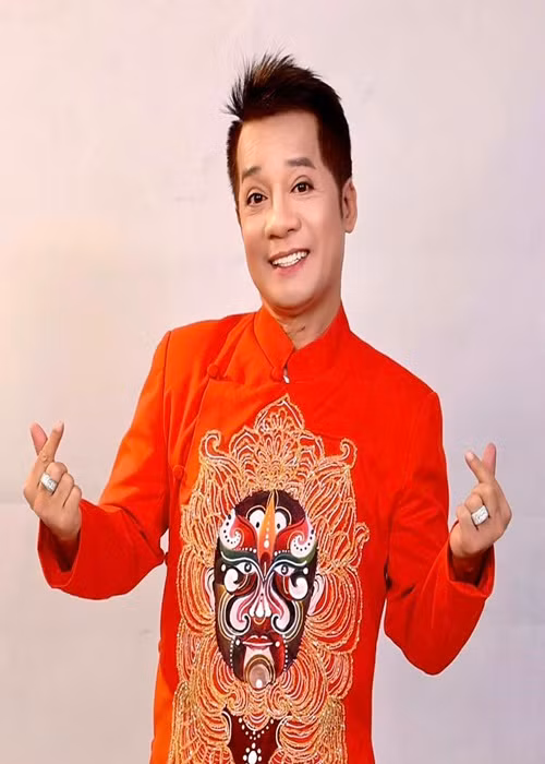 Nghệ sĩ Minh Nhí tốt nghiệp loại giỏi khoa đạo diễn trường Đại học Sân khấu Điện ảnh. Ảnh: FB Minh Nhí.