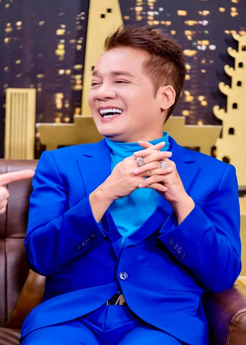 Khi trở thành ngôi sao của sân khấu kịch những năm 90, Minh Nhí kiếm 2,5 cây vàng một ngày. Ảnh: FB Minh Nhí.