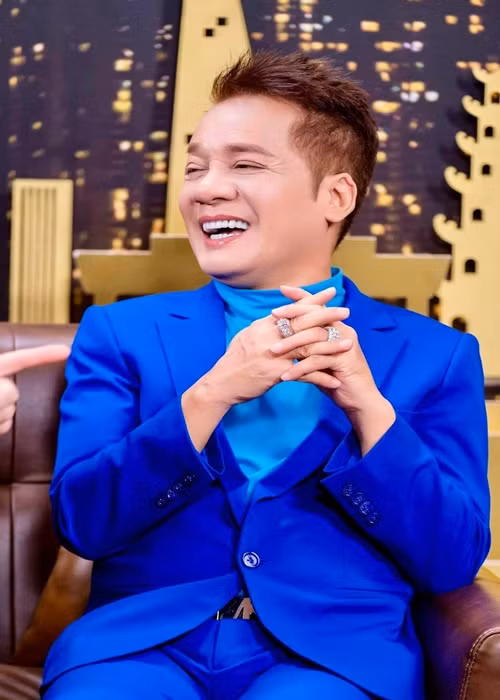 Khi trở thành ngôi sao của sân khấu kịch những năm 90, Minh Nhí kiếm 2,5 cây vàng một ngày. Ảnh: FB Minh Nhí.