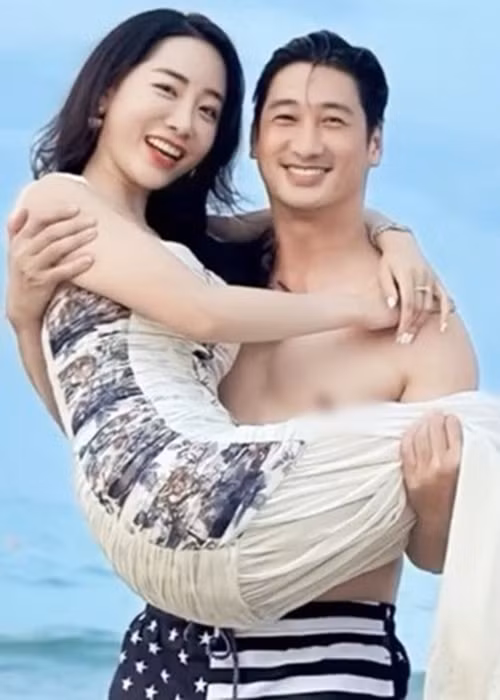 Tháng 6/2024, Thùy Anh đăng clip tình tứ bên diễn viên Ngọc Quỳnh. 2 tháng sau đó, Ngọc Quỳnh mới xác nhận chuyện hẹn hò. Ảnh: FB Thùy Anh.