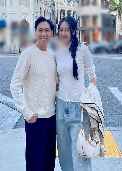 Quỳnh Anh và diễn viên Anh Đức - bạn thân Trấn Thành đang tận hưởng tuần trăng mật ở Mỹ. Ảnh: FB Anh Đức.
