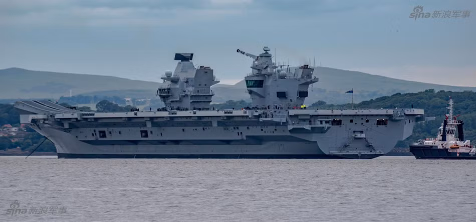 Hàng loạt tờ báo Anh đã cho biết thông tin được xác nhận rằng chiếc tàu sân bay lớn nhất của nước này đang sử dụng Windows XP cho mọi hệ thống điều khiển trên tàu và việc nâng cấp một hệ điều hành khác cho chiếc tàu sân bay này là điều không thể trong tương lai gần sắp tới. Nguồn ảnh: Sina.