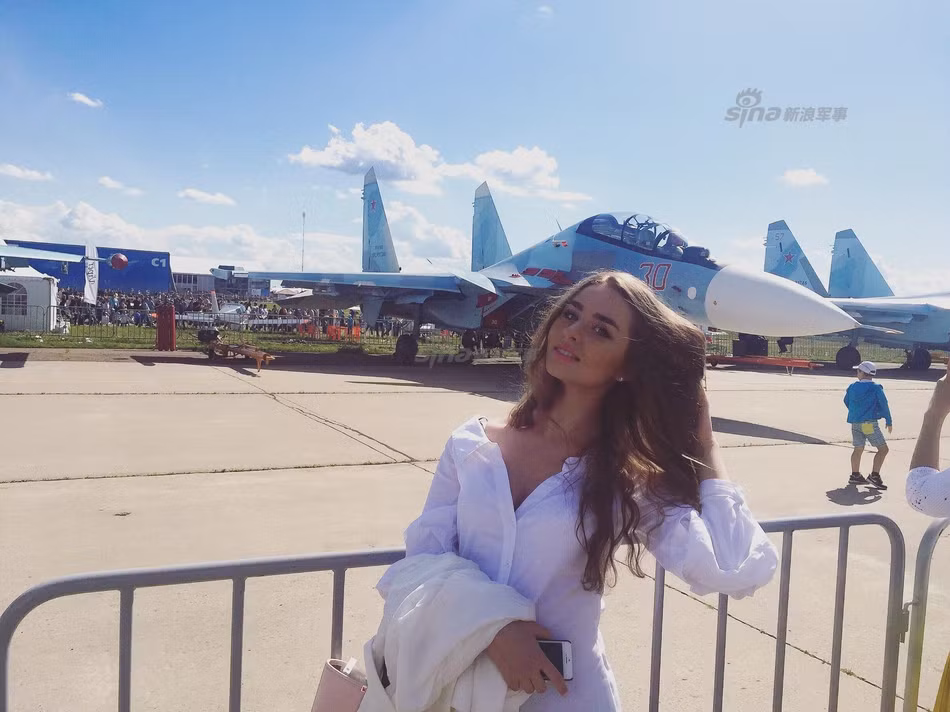 Tiêm kích đa năng Su-30, mẫu máy bay được phát triển từ dòng Su-27 huyền thoại. Hiện tại, Su-30 đang là một trong những mẫu máy bay xuất khẩu chủ lực của Nga. Nguồn ảnh: Sina.