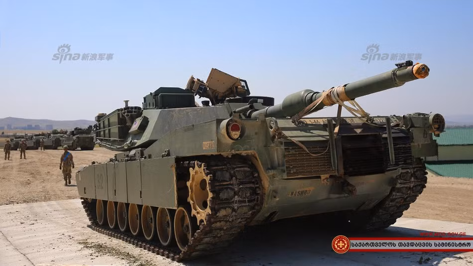 Ngoài lực lượng bộ binh, hải quân và không quân, lực lượng thiết giáp NATO ở khu vực các nước cộng hòa thuộc Liên Xô cũ cũng rất nhiều. Nguồn ảnh: Sina.