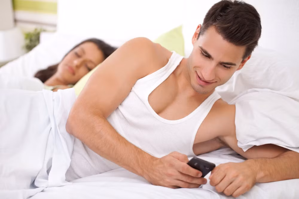 Qua bao toi boi cho nguoi chong “chan com them pho”