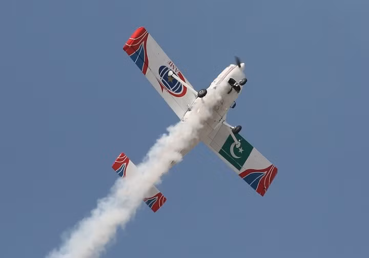 Sử dụng động cơ có công xuất 200 mã lực, chiếc máy bay huấn luyện hạng nhẹ này có trọng lượng cất cánh tối đa 1200 kg, tốc độ tối đa đạt 238 km/h, tốc độ hành trình đạt 210 km/h, tốc độ tối thiểu 100 km/h, thời gian hoạt động liên tục trên không lên tới 5 tiếng 10 phút. Nguồn ảnh: NTA.