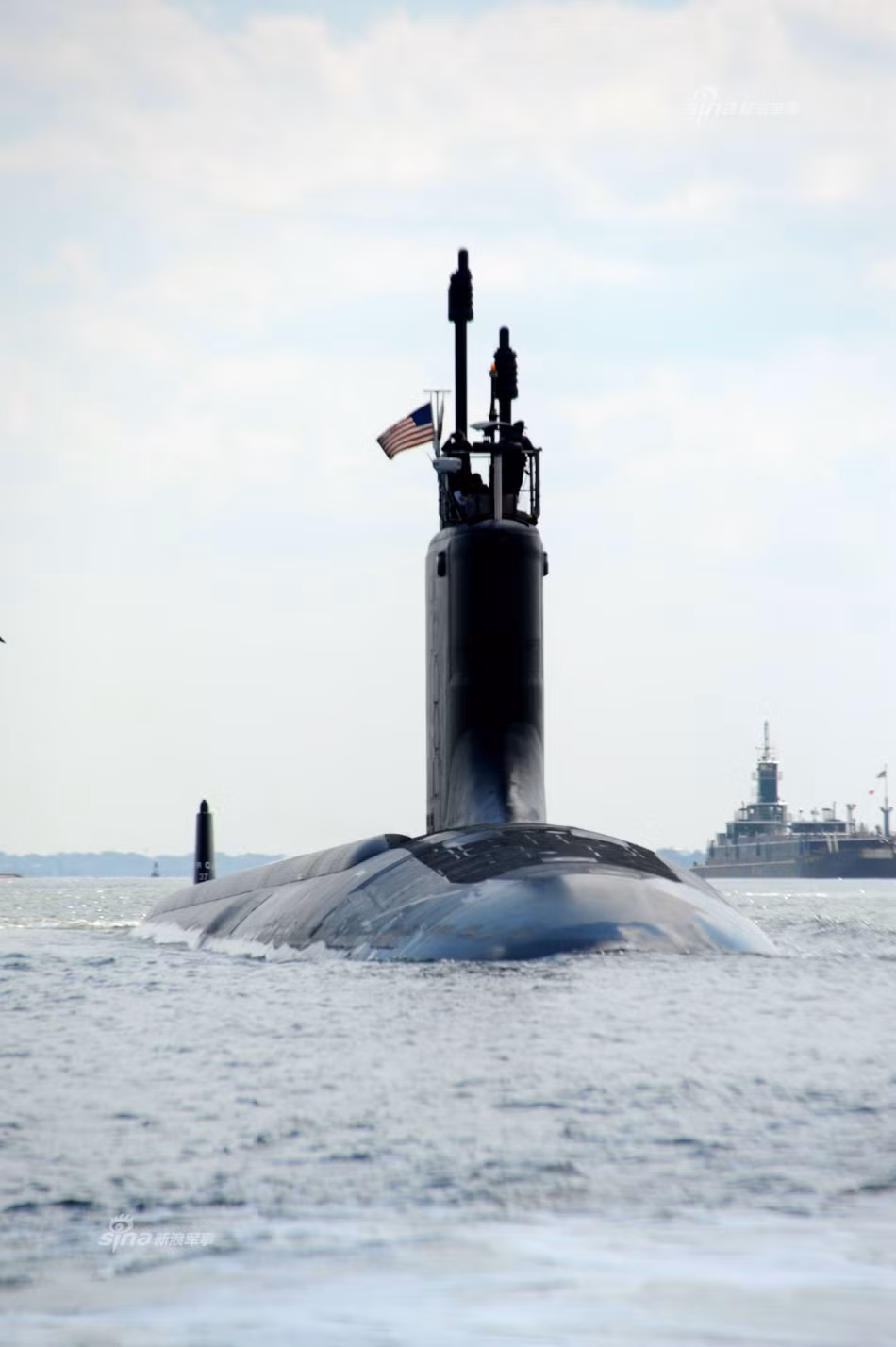 Với lượng tàu ngầm hạt nhân lớn như vậy, cộng thêm đội các tàu sân bay hạt nhân đang còn đang hoạt động, trong tương lai, rất có thể bãi rác Hanford sẽ quá tải và những lõi thừa này sẽ được chôn vĩnh viễn xuống dưới lòng đất. Nguồn ảnh: Sina.