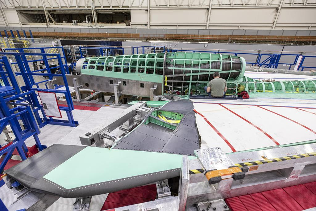 Giao diện mới của X-59 có thể hạn chế sự hình thành sóng xung kích, giảm thiểu tiếng áp suất âm thanh. Theo tính toán, khi bay ở độ cao lớn, âm thanh có độ ồn không quá 60-75 dB (trước đây, máy bay Concorde có độ ồn âm thanh là 100-110 dB).