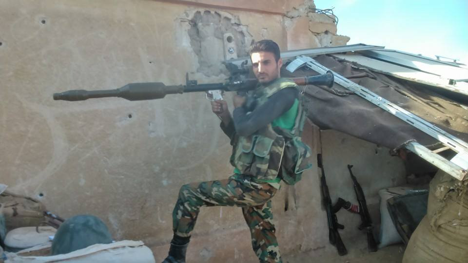 Đối với giáp phản ứng nổ gắn trên xe tăng có khả năng chống lại các loại lựu đạn RPG thông thường, các chuyên gia đã phát triển loại đạn 2 đầu nổ PG-7VR vào những năm 1980.