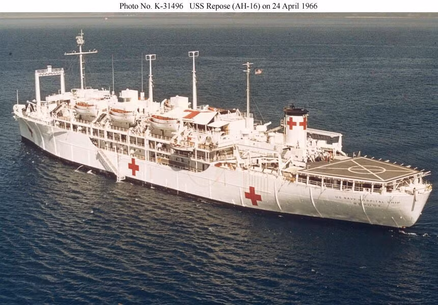 Nếu vi phạm các quy định trên thì tàu bệnh viện sẽ không được coi là "đối tượng trung lập ưu tiên" và phe đối phương có lý do chính đáng để tấn công, cũng như phá hủy con tàu.