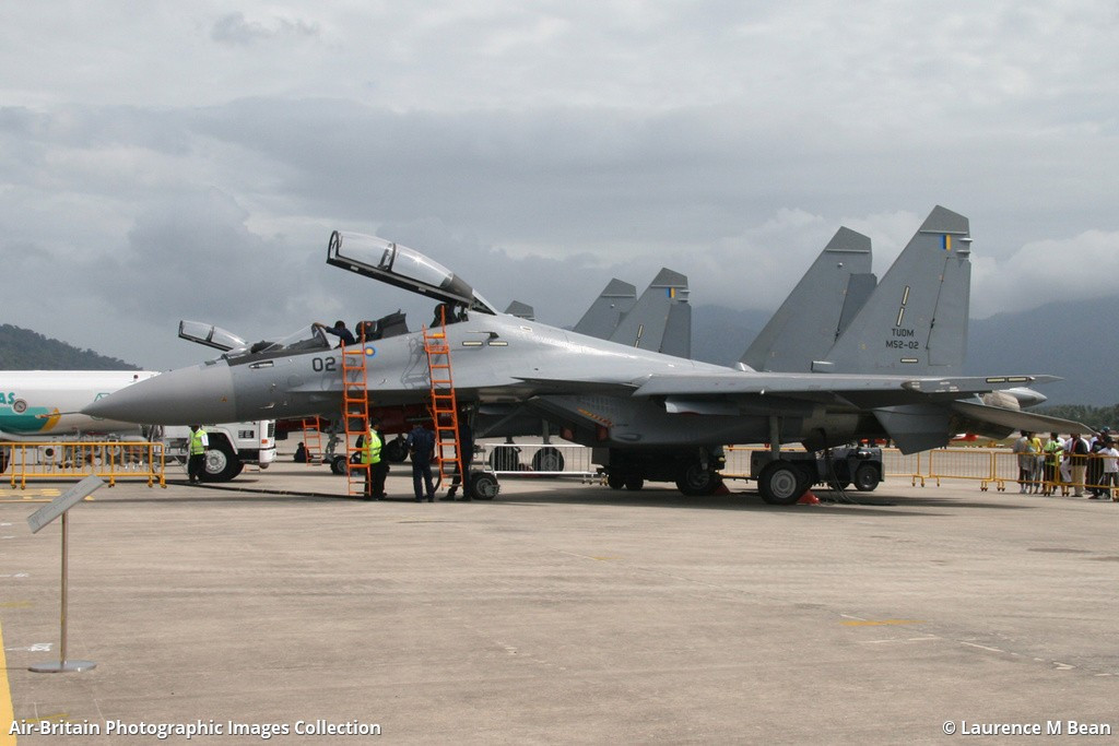 Hiện nay, chỉ có 04 chiếc Su-30MKI còn hoạt động tốt trên tổng số 18 chiếc Su-30MKI do Nga cung cấp cùng với toàn bộ phi đội MiG 29 trước đó đã nằm đất do thiếu phụ tùng.