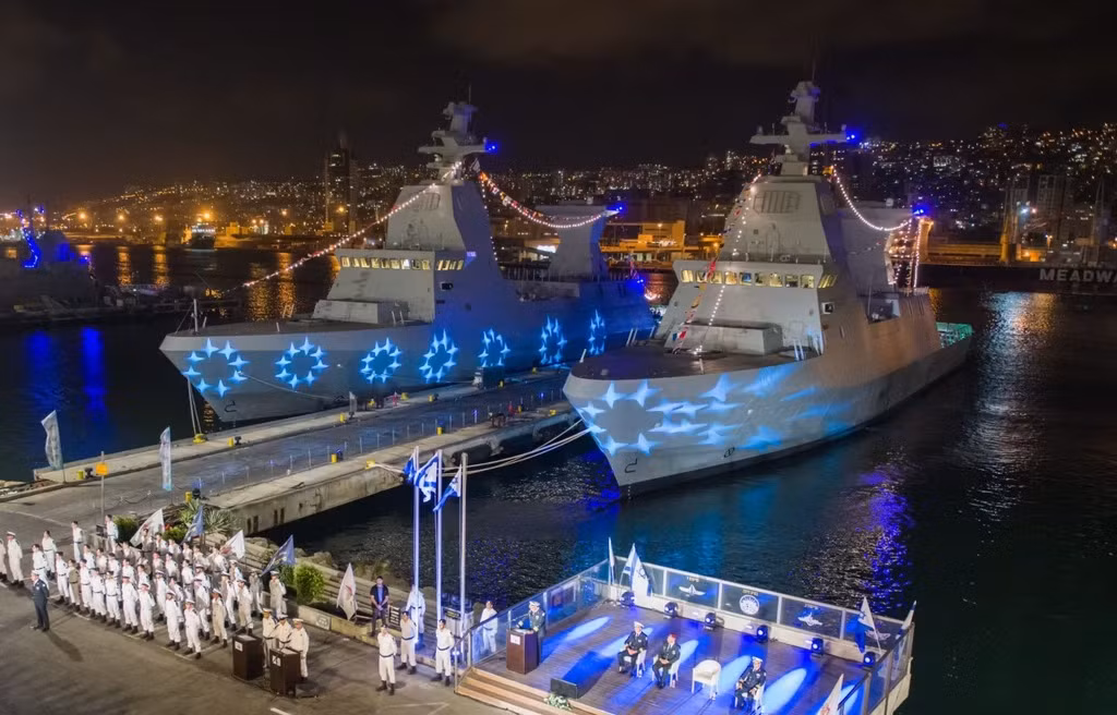 Vào tháng 5/2015, Hải quân Israel đã ký hợp đồng với hai công ty của Đức để đóng mới 4 tàu hộ vệ tên lửa hạng trung lớp Sa'ar 6, dựa trên thiết kế cơ sở lớp Braunschweig với cấu hình vũ khí mạnh hơn.