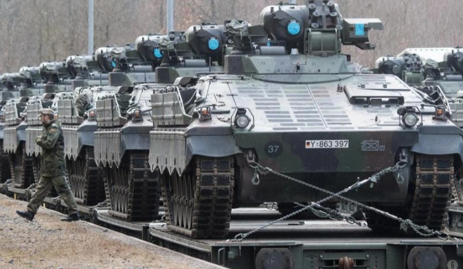 Nói một cách dễ hiểu, Ukraine mong muốn viện trợ của phương Tây phải đến sớm hơn. Không chỉ xe tăng chiến đấu chủ lực, mà tốt nhất là cả máy bay chiến đấu.