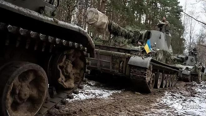 Bây giờ, trong năm thứ hai, có khả năng sẽ bước vào giai đoạn thứ tư: quân đội Nga quay trở lại và đánh phủ đầu quân đội Ukraine, trong khi đó quân đội Ukraine sẵn sàng tấn công quân đội Nga một cách mạnh mẽ.