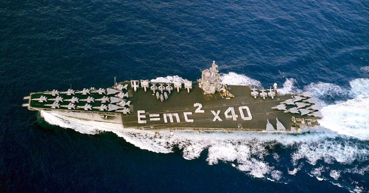 Cuối cùng là tàu sân bay USS Enterprise của Mỹ, là tàu sân bay chạy bằng năng lượng hạt nhân đầu tiên. Với chiều dài 342 m, đây là chiếc tàu hải quân dài nhất từng được đóng; tàu có lượng choán nước 94.800 tấn, là chiếc tàu sân bay nặng thứ 12, sau mười tàu sân bay lớp Nimitz và chiếc USS Gerald R. Ford. Enterprise có một thủy thủ đoàn khoảng 4.600 người.