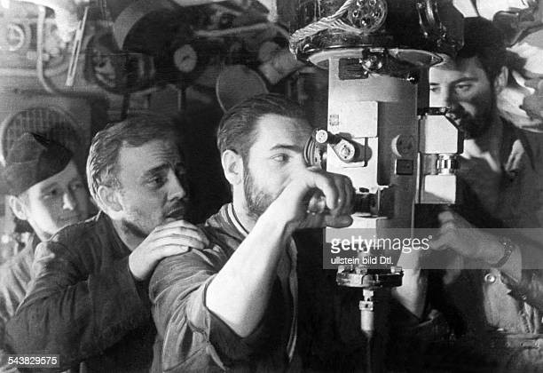 Lúc đó, tàu U-864 đang chạy bằng động cơ diesel và sử dụng ống thông hơi (chế độ chạy khi tàu cần quan sát trên mặt nước hoặc sạc pin, tất nhiên sẽ khiến tàu lộ vị trí).