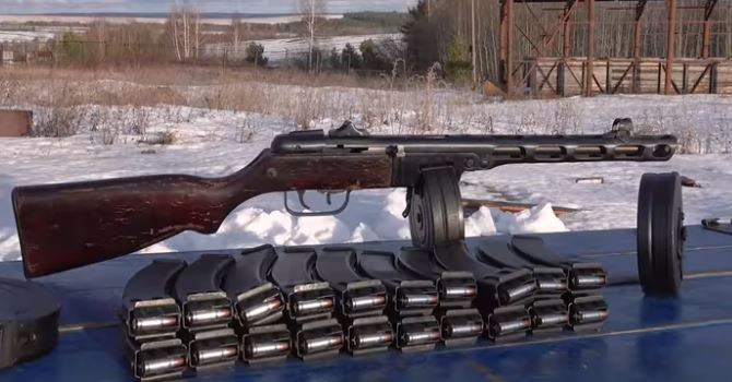 PPSh-41 có thể được gọi là vũ khí gần như thành công nhất trong các loại tiểu liên được sản xuất trong Thế chiến thứ hai và chắc chắn là phổ biến nhất với hơn 5 triệu đơn vị đã được sản xuất. Mặc dù thiếu tài nguyên, nhưng Liên Xô chỉ dùng các vật liệu chất lượng cao trong sản xuất, nhờ vậy mà PPSh có độ tin cậy cao.