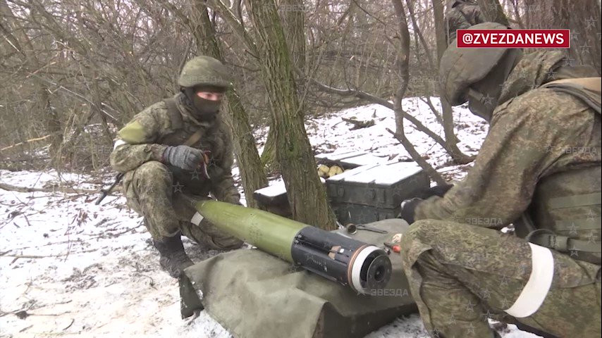 Đạn pháo dẫn đường cũng được sử dụng với số lượng lớn. Theo RIA Novosti, Nga đang tăng cường sản xuất đạn pháo dẫn đường chính xác cao Krasnopol nhằm đối phó xe tăng Abrams và Leopard.