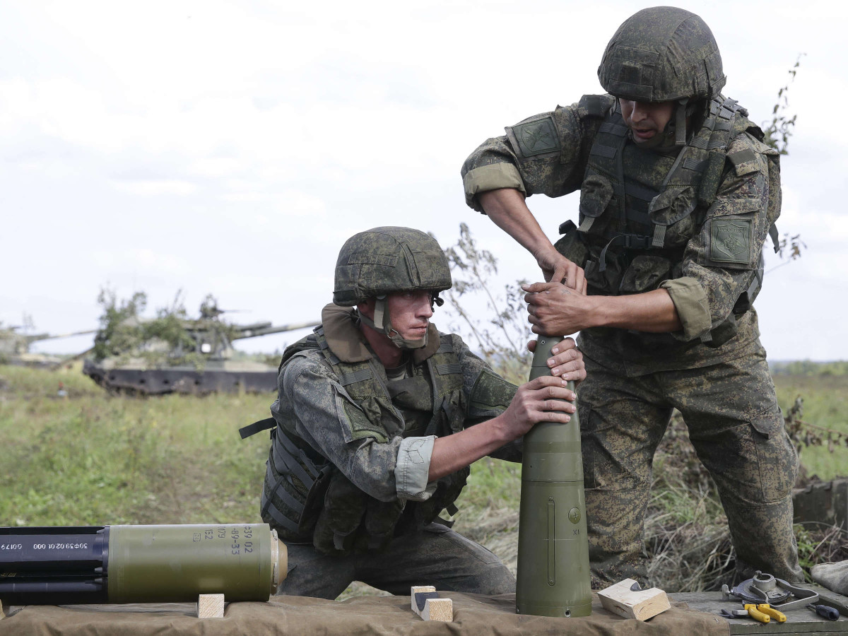 Nguồn tin từ Bộ Quốc phòng Nga cho hay, Krasnopol có độ chính xác trúng mục tiêu lên tới 95%, tầm bắn đạt 25km. Quân đội Nga được cho là đang tích cực sử dụng đạn pháo dẫn đường Krasnopol 152mm trong chiến sự tại Ukraine nhằm hạn chế khả năng phản công của Kiev.