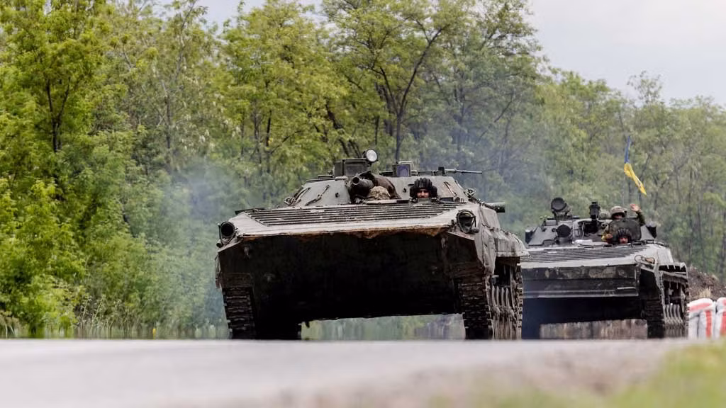 Các quan chức NATO cho biết vũ khí và các thiết bị khác sẽ giúp ích khi Ukraine chuẩn bị chuyển từ một mùa đông bế tắc kéo dài sang tập trung vào giao tranh ác liệt ở miền đông Ukraine, đặc biệt là xung quanh thị trấn Bakhmut thuộc tỉnh Donetsk.